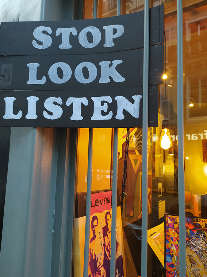 STOP LOOK LISTEN